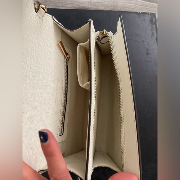 Tory Burch Crossover Bag - Picture 11 of 12